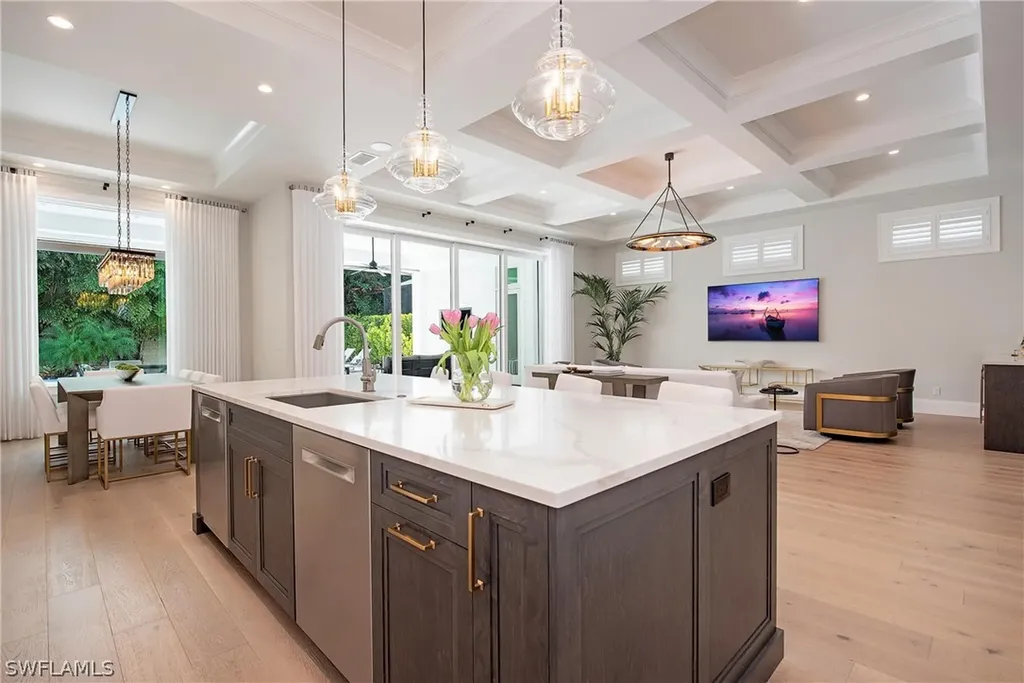 6830 Mangrove Avenue Naples FL 34109
