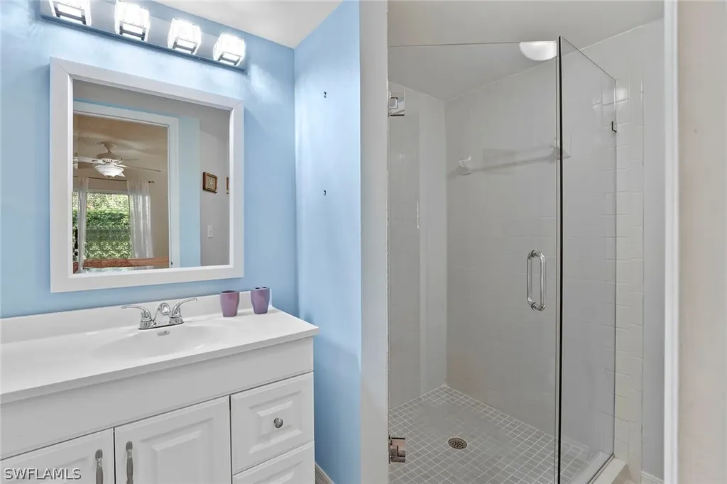 605 Squire Circle Naples FL 34104