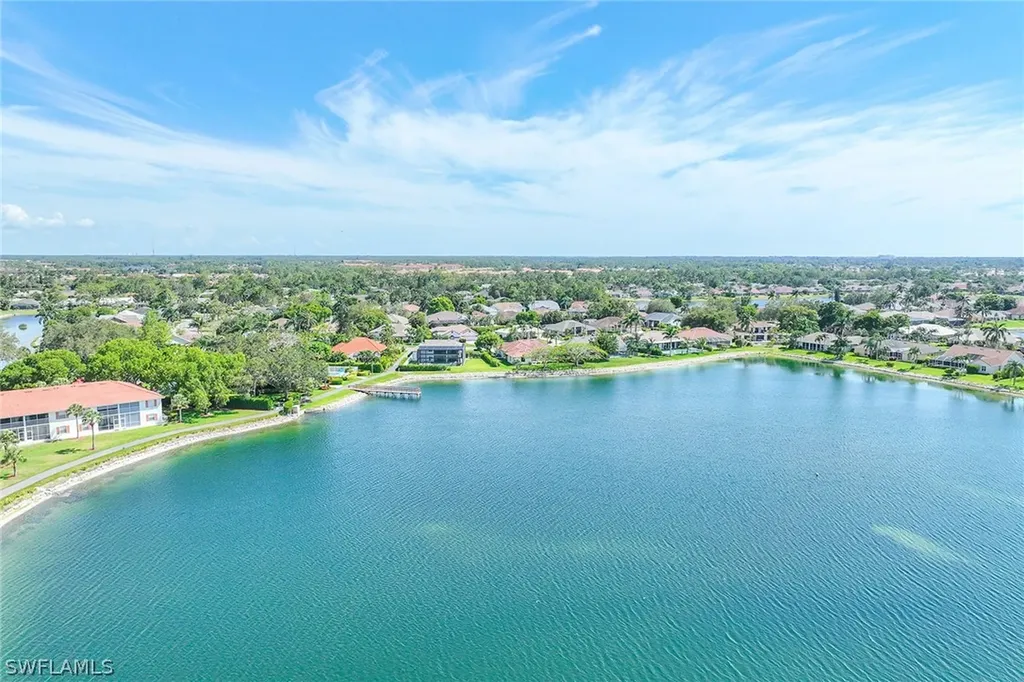 605 Squire Circle Naples FL 34104