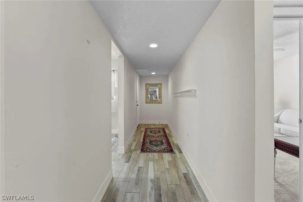 605 Squire Circle Naples FL 34104