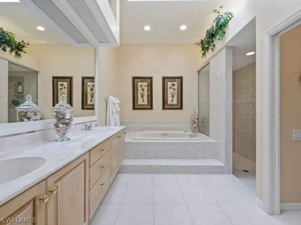 5835 Persimmon Way Naples FL 34110