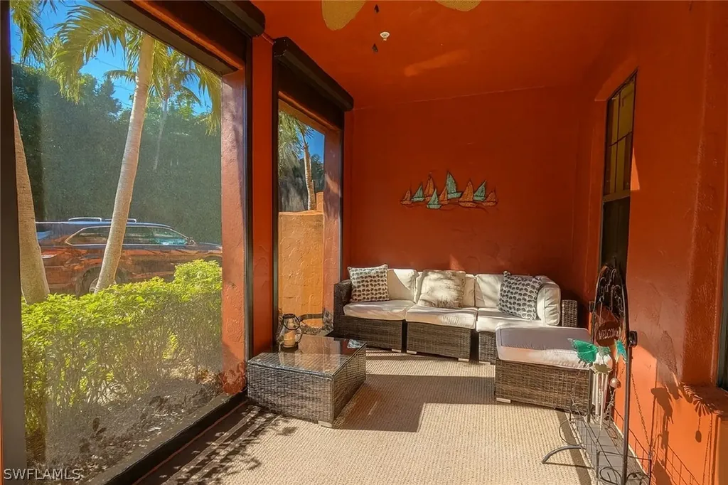9055 Capistrano Street N Naples FL 34113