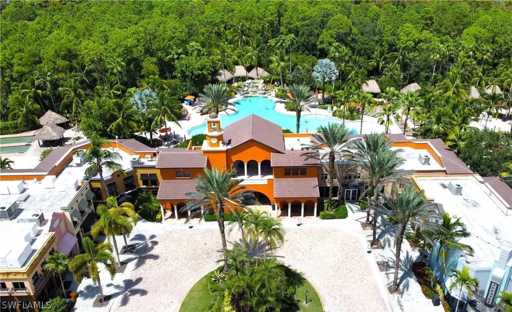 9055 Capistrano Street N Naples FL 34113