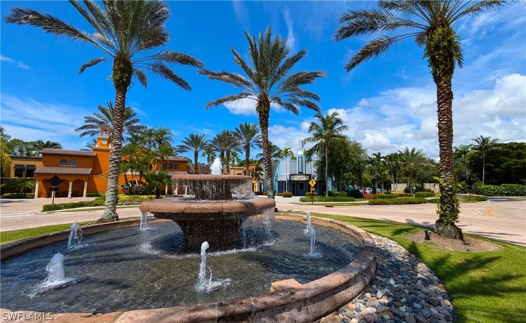9055 Capistrano Street N Naples FL 34113