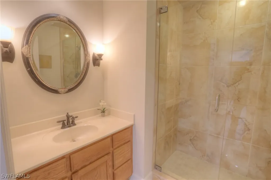 486 Edgemere Way E Naples FL 34105