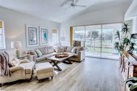 486 Edgemere Way E Naples FL 34105