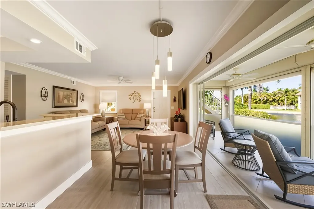 1155 Sandpiper Street Naples FL 34102