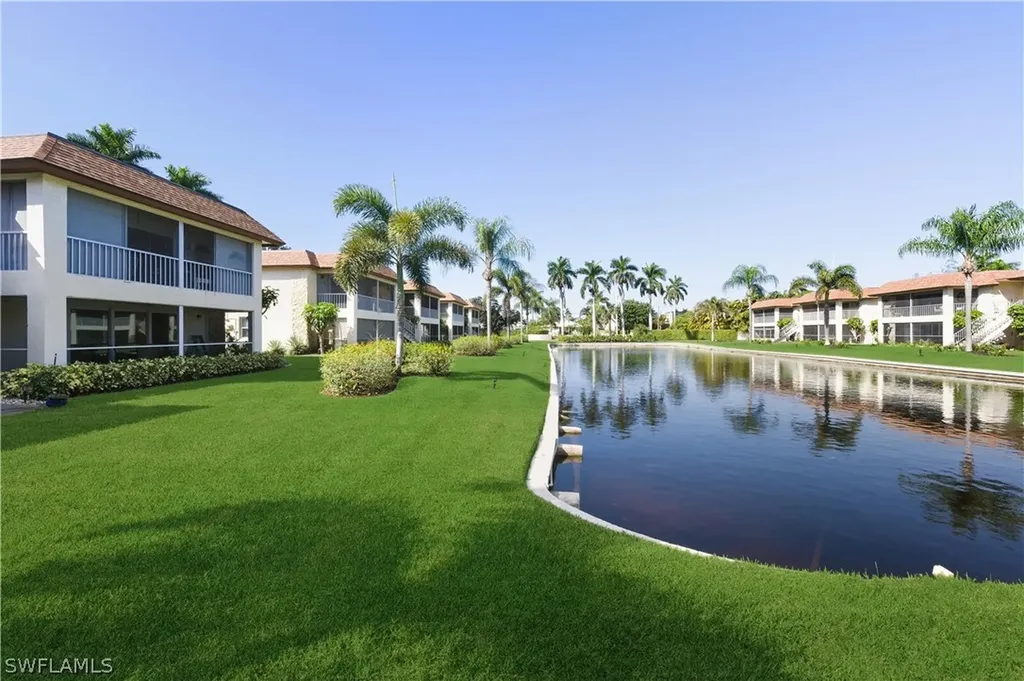 1155 Sandpiper Street Naples FL 34102
