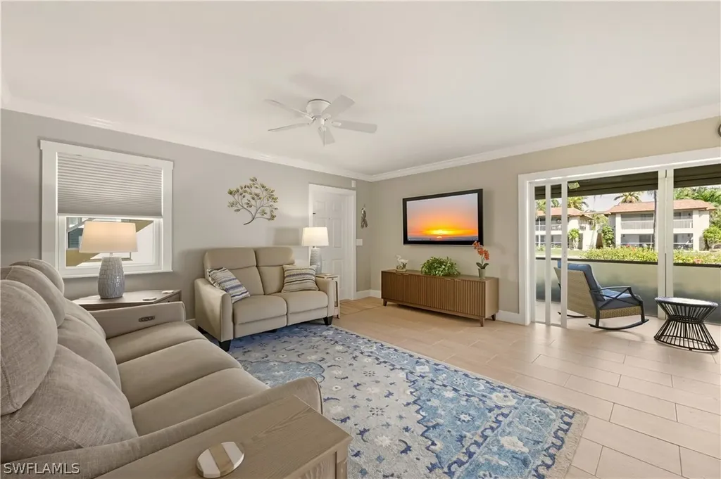 1155 Sandpiper Street Naples FL 34102