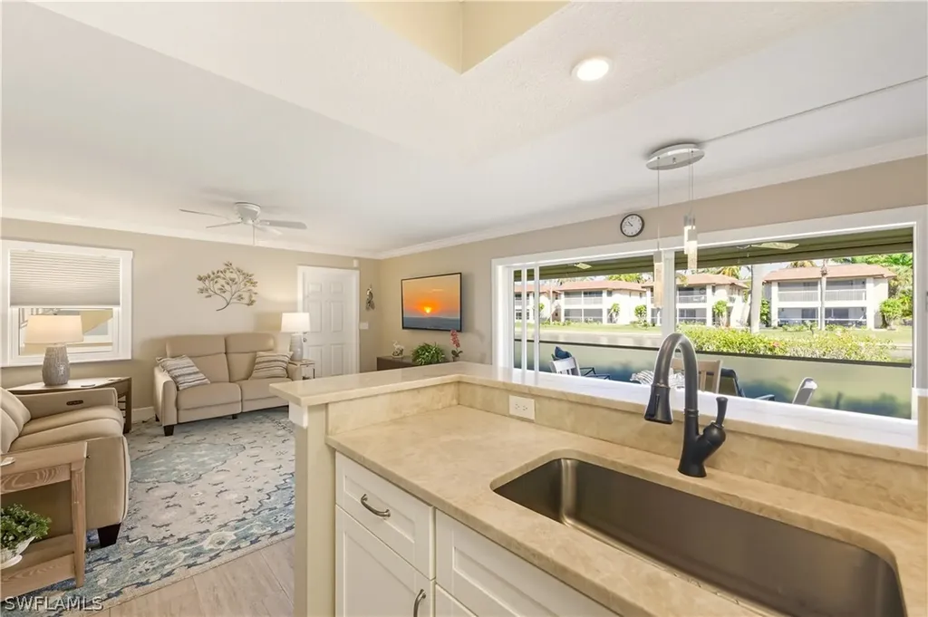 1155 Sandpiper Street Naples FL 34102