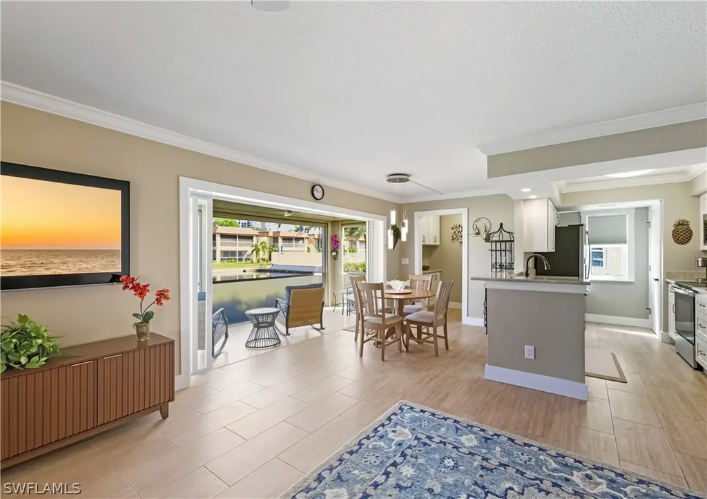 1155 Sandpiper Street Naples FL 34102