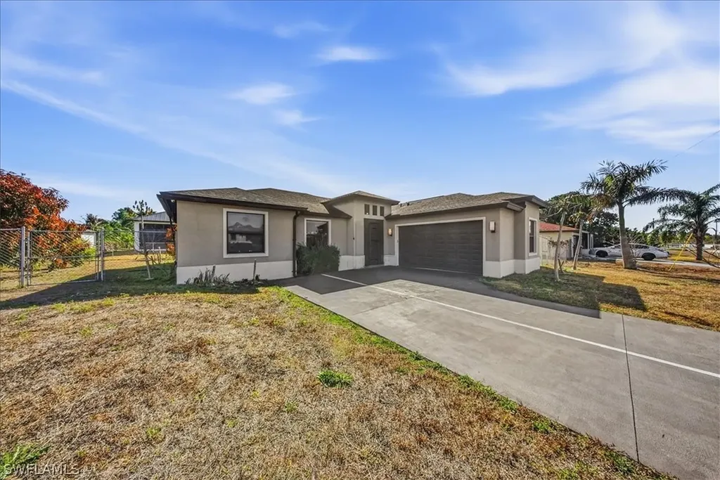 906 Sunniland Boulevard Lehigh Acres FL 33971