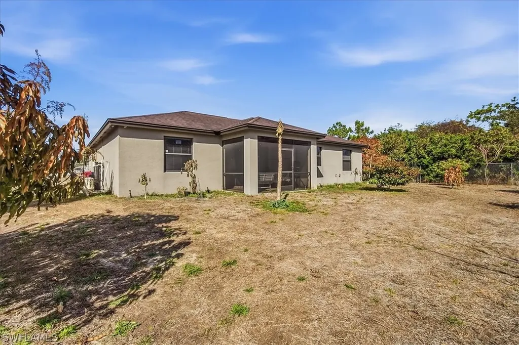 906 Sunniland Boulevard Lehigh Acres FL 33971