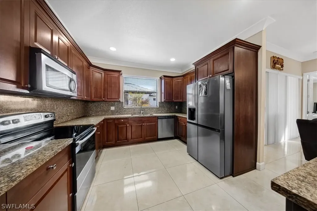 906 Sunniland Boulevard Lehigh Acres FL 33971