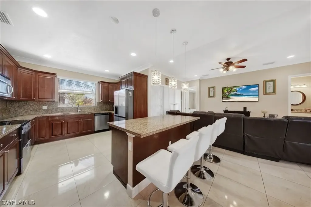 906 Sunniland Boulevard Lehigh Acres FL 33971