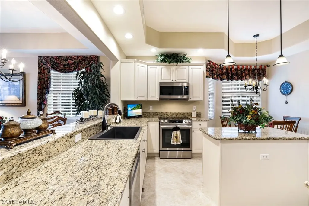 6446 Legacy Circle Naples FL 34113