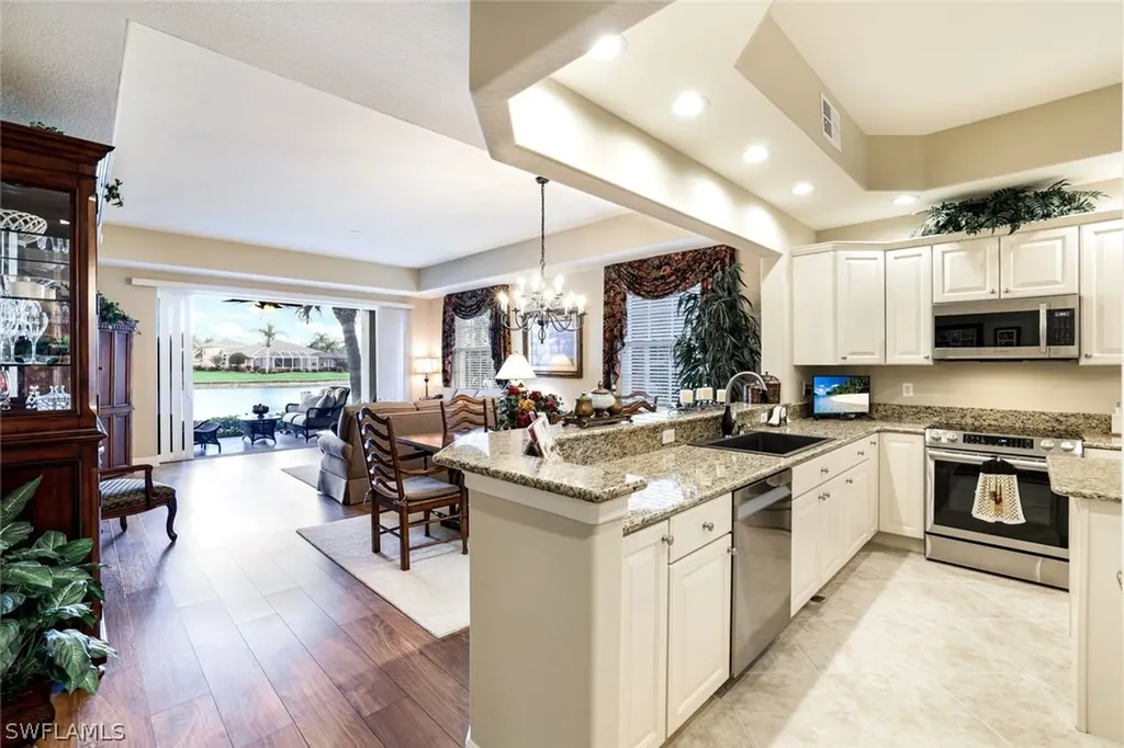6446 Legacy Circle Naples FL 34113