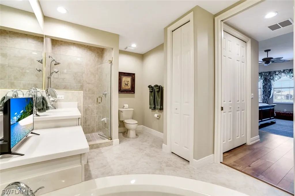 6446 Legacy Circle Naples FL 34113
