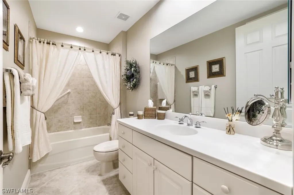 6446 Legacy Circle Naples FL 34113