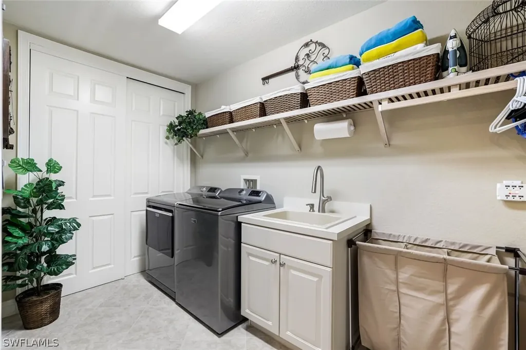 6446 Legacy Circle Naples FL 34113
