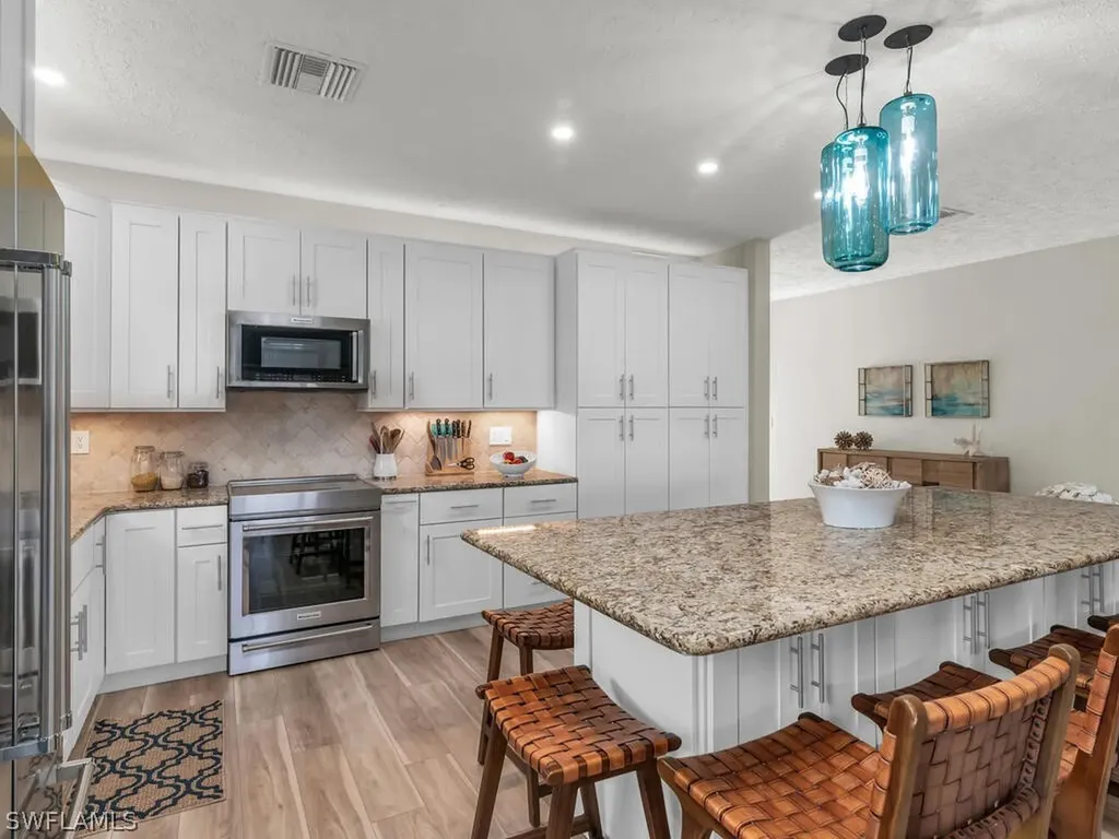 111 Newport Cay Naples FL 34114