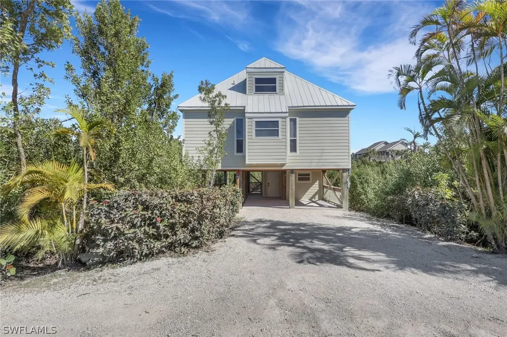 4452 Gulf Pines Drive Sanibel FL 33957