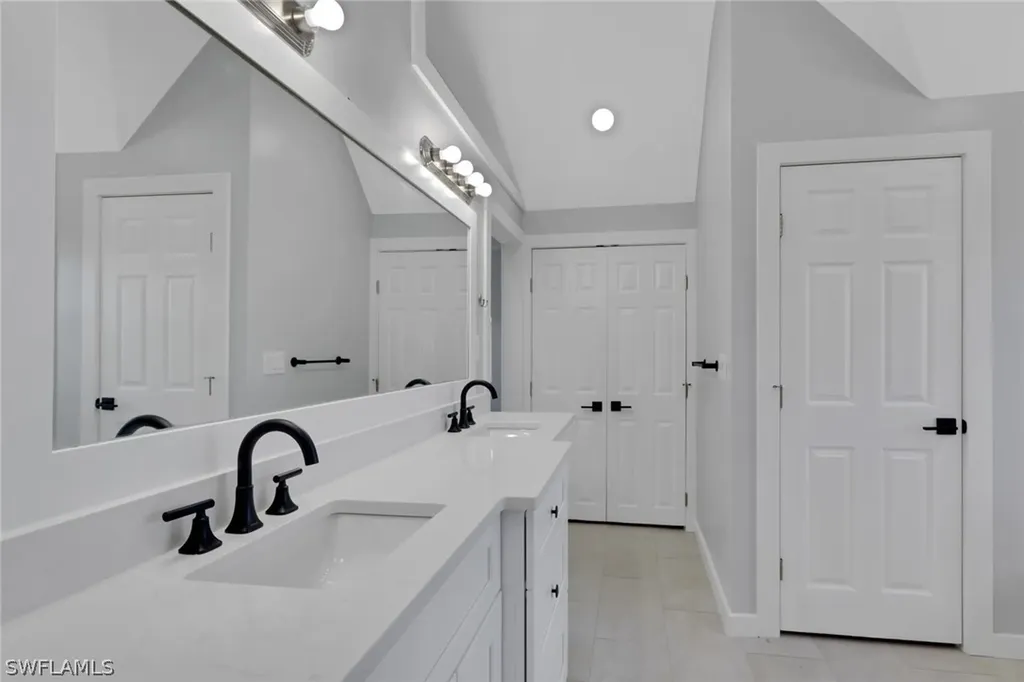 4452 Gulf Pines Drive Sanibel FL 33957