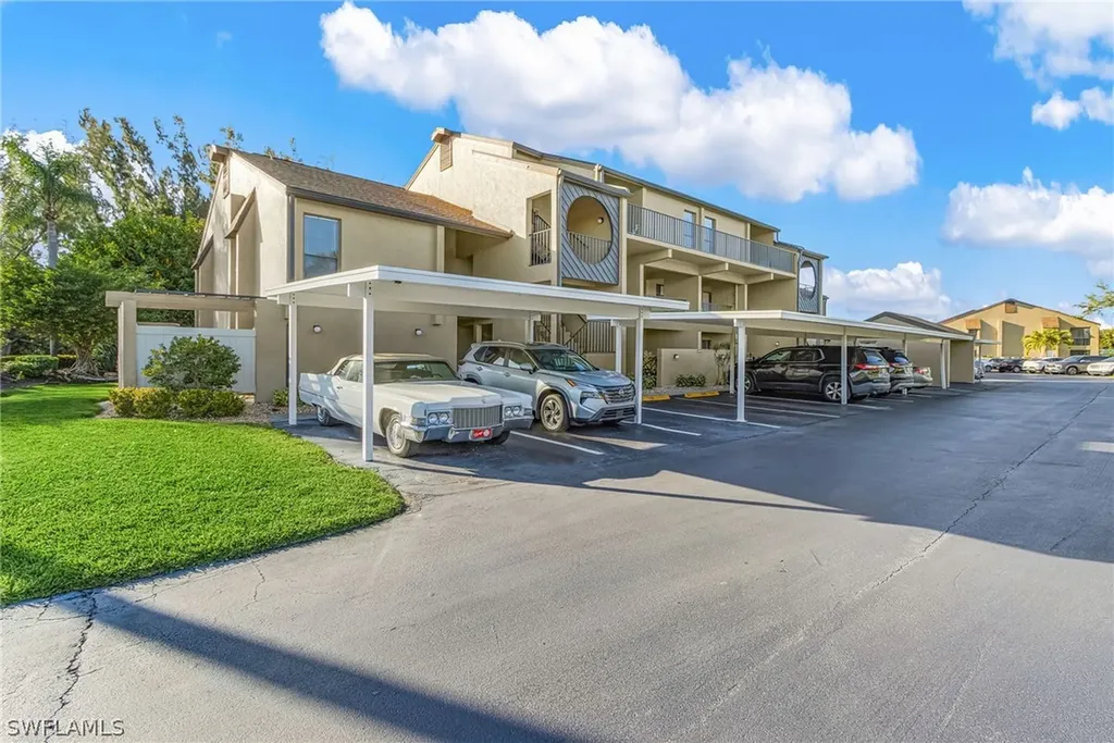 15751 Windward Way Circle Fort Myers FL 33908
