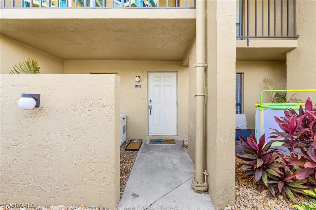 15751 Windward Way Circle Fort Myers FL 33908