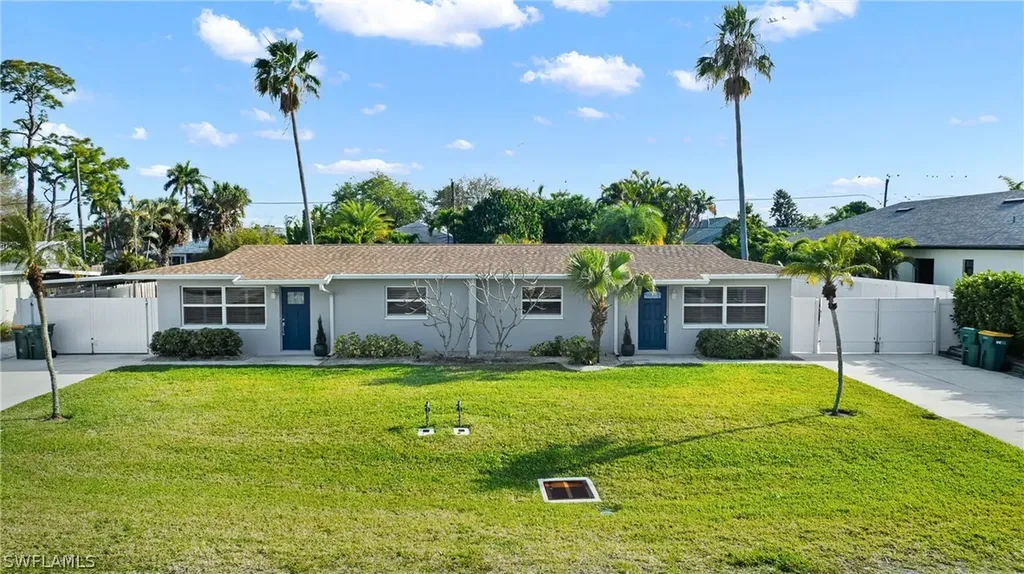 732 108th Avenue N Naples FL 34108