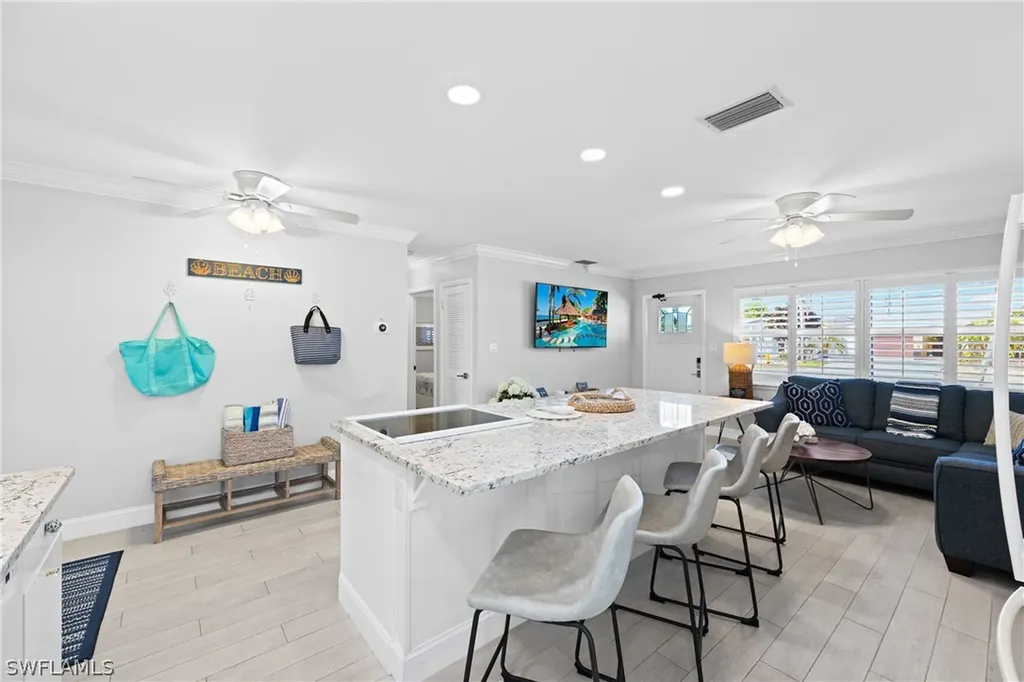 732 108th Avenue N Naples FL 34108