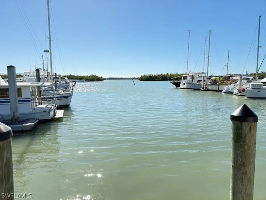 385 Angler Drive Goodland FL 34140