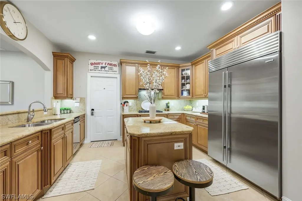 2858 Tiburon Boulevard E Naples FL 34109
