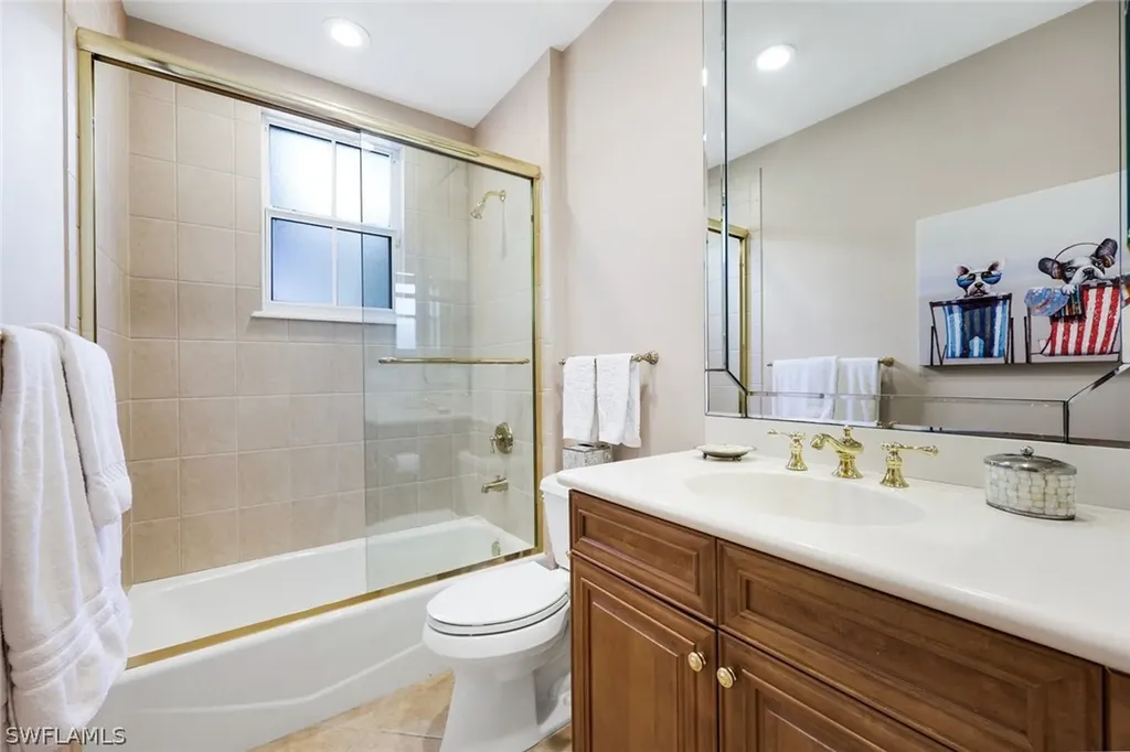 2858 Tiburon Boulevard E Naples FL 34109