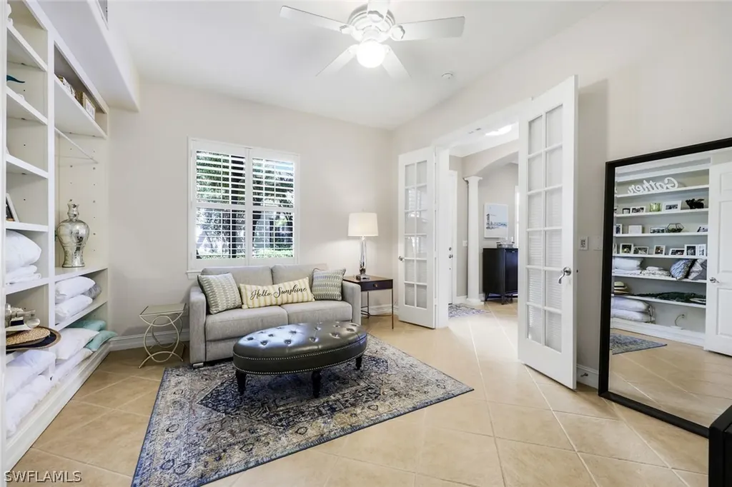 2858 Tiburon Boulevard E Naples FL 34109