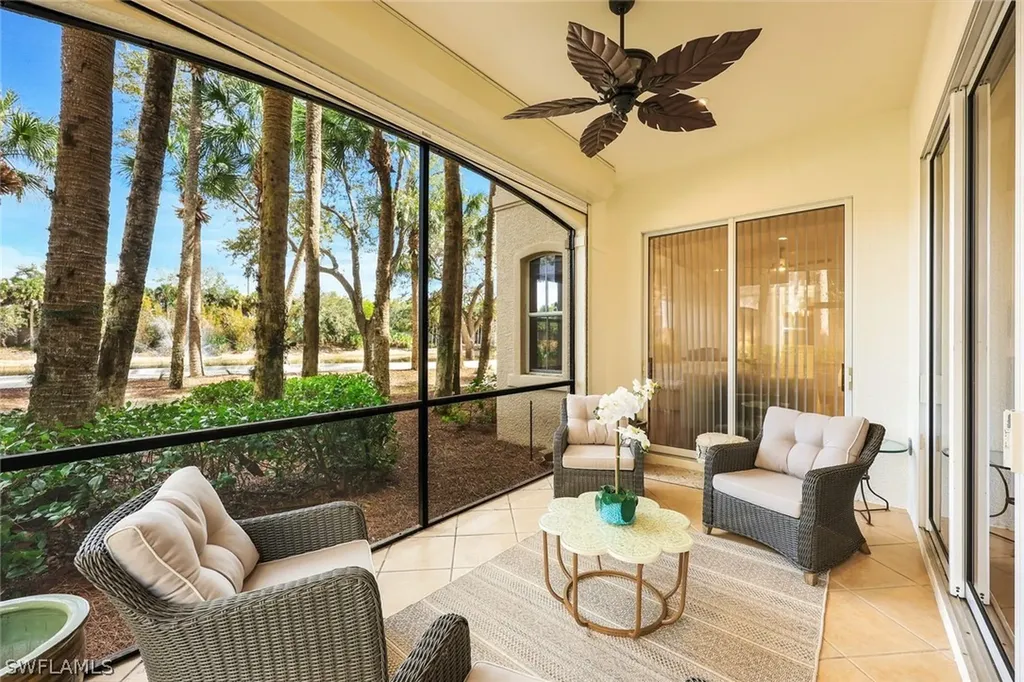 2858 Tiburon Boulevard E Naples FL 34109