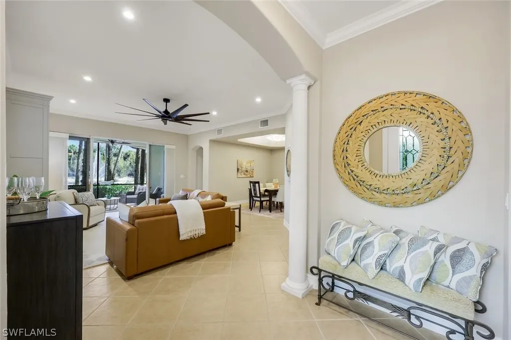 2858 Tiburon Boulevard E Naples FL 34109