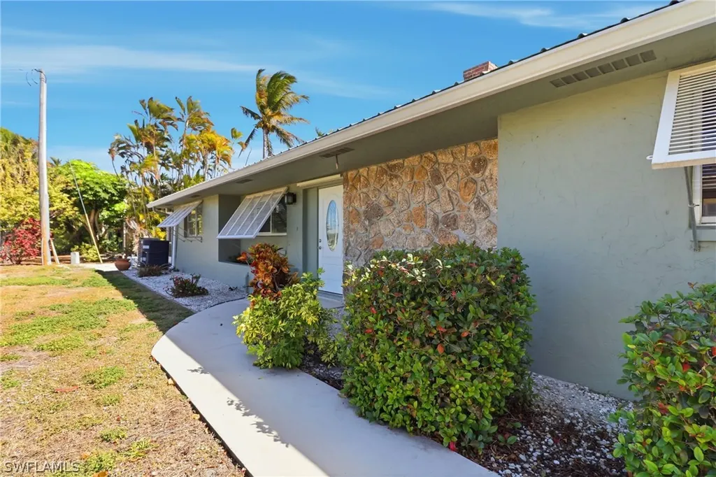 2740 Sanibel Boulevard St. James City FL 33956