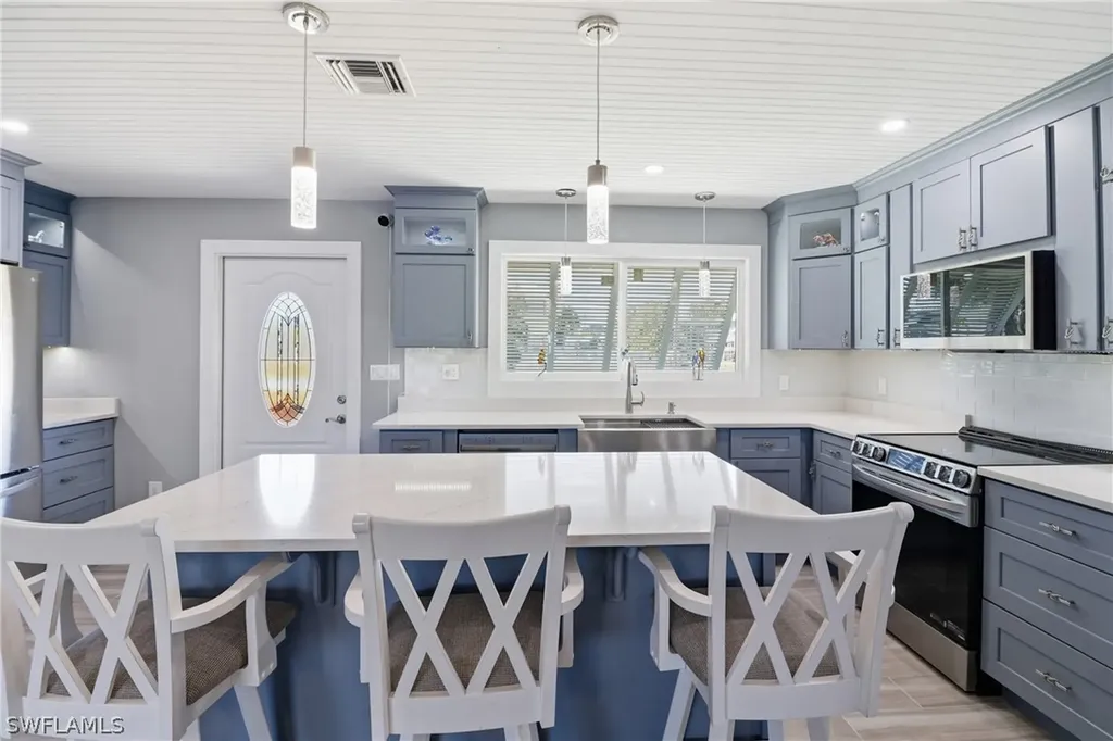 2740 Sanibel Boulevard St. James City FL 33956
