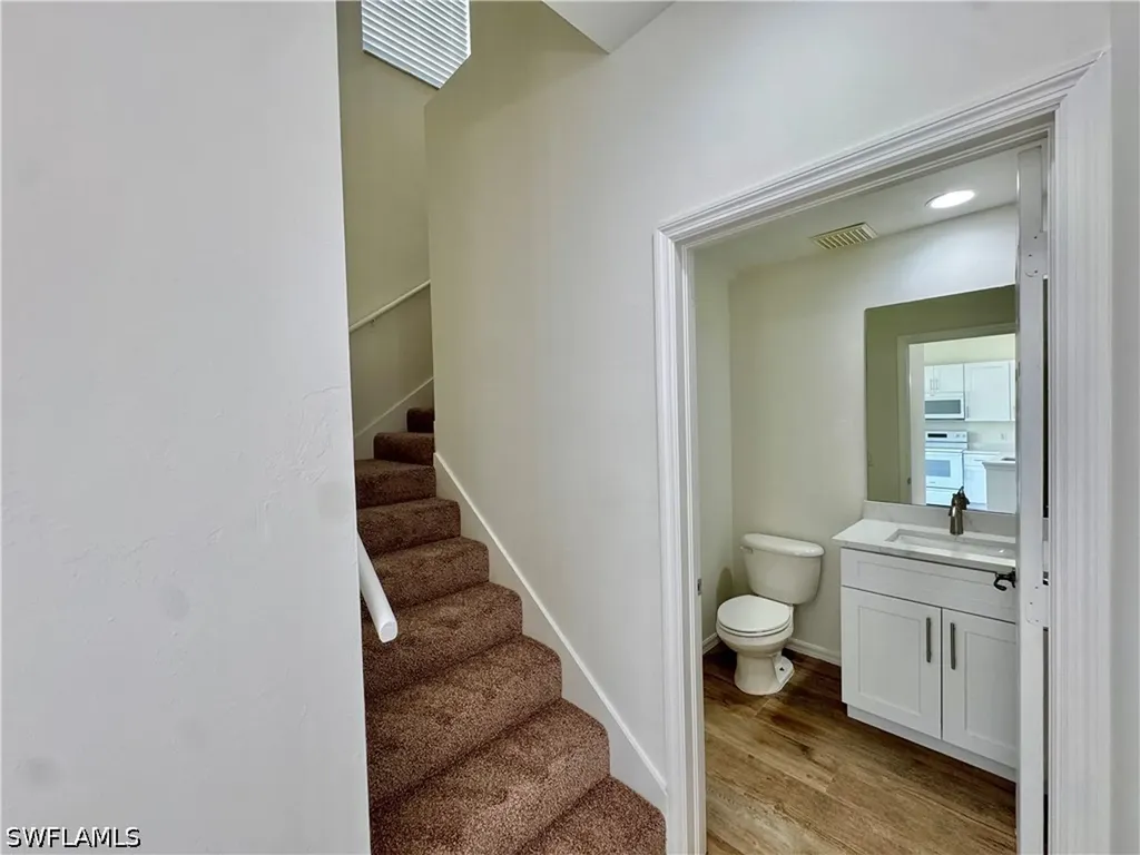 3255 Tamara Drive Naples FL 34109