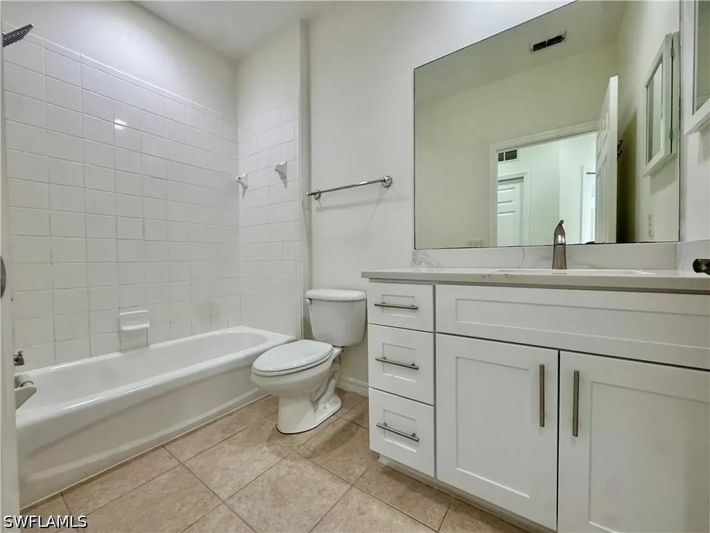 3255 Tamara Drive Naples FL 34109