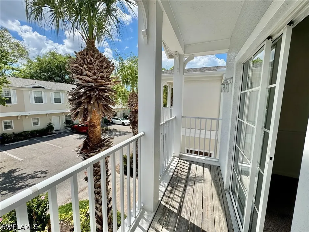 3255 Tamara Drive Naples FL 34109