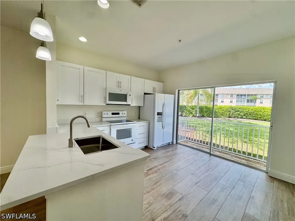 3255 Tamara Drive Naples FL 34109