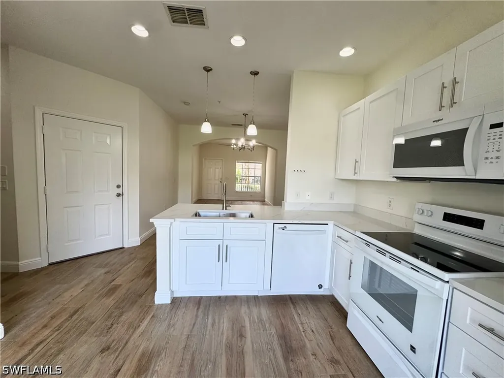 3255 Tamara Drive Naples FL 34109