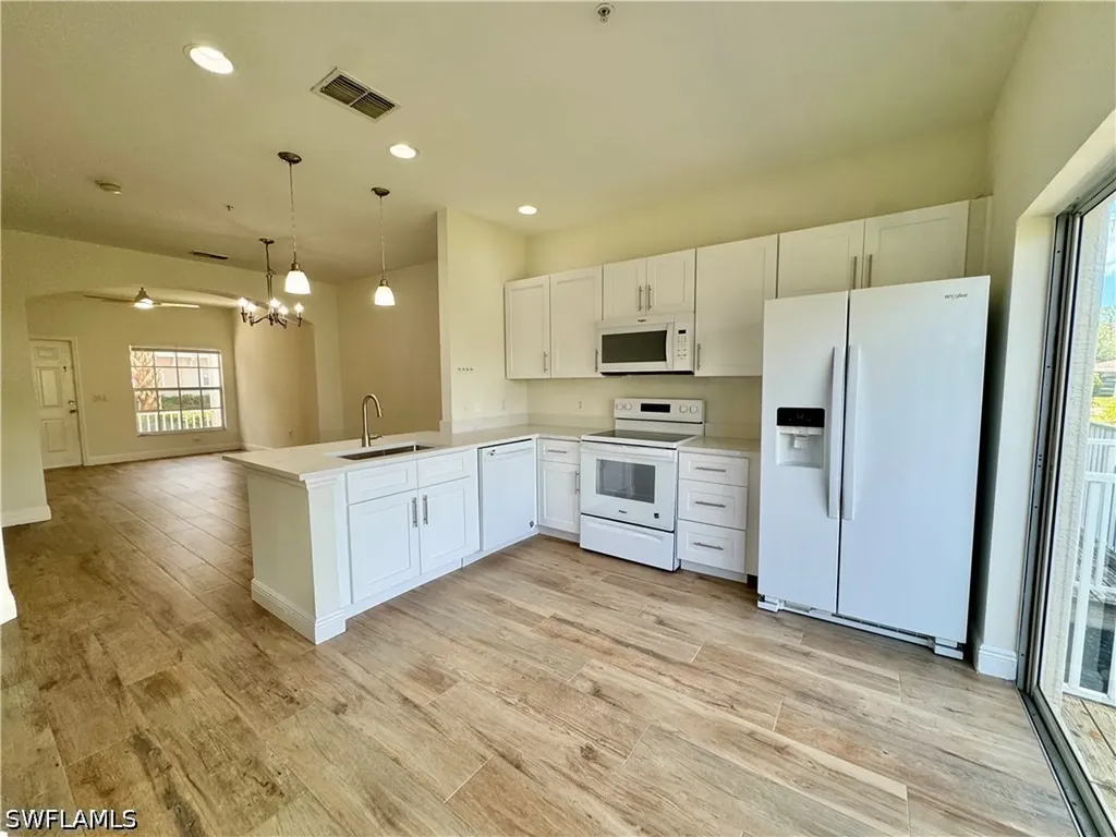3255 Tamara Drive Naples FL 34109