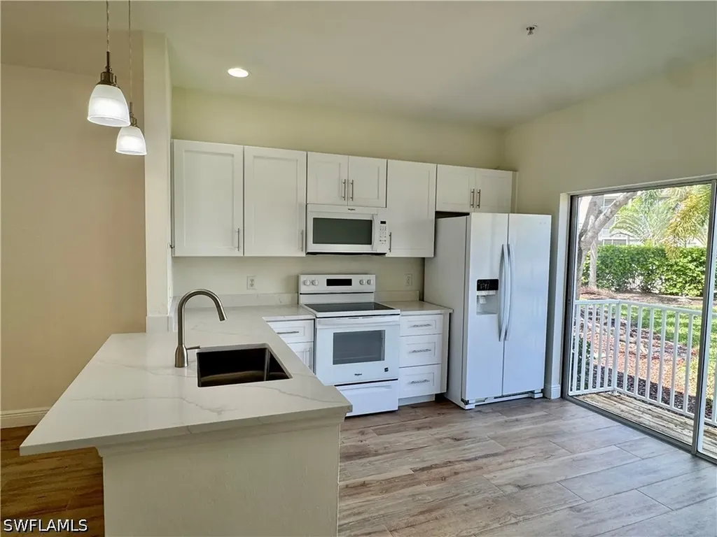 3255 Tamara Drive Naples FL 34109