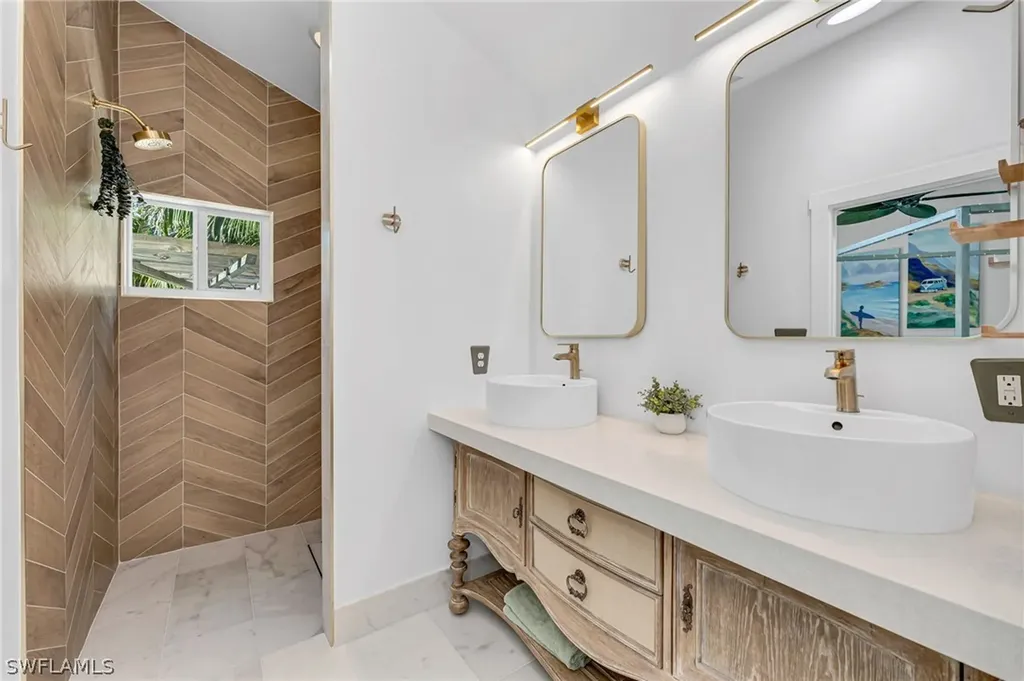 1155 12th Street N Naples FL 34102