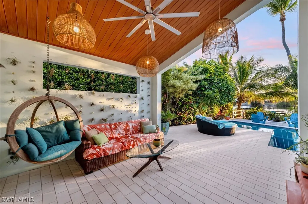 1155 12th Street N Naples FL 34102