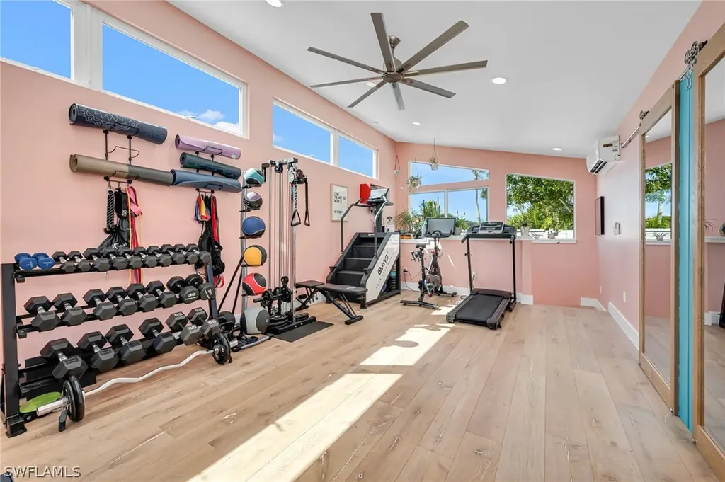 1155 12th Street N Naples FL 34102