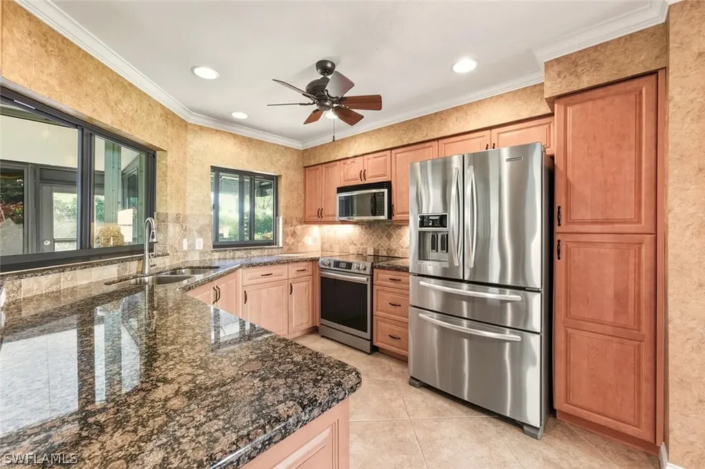 738 Reef Point Circle Naples FL 34108